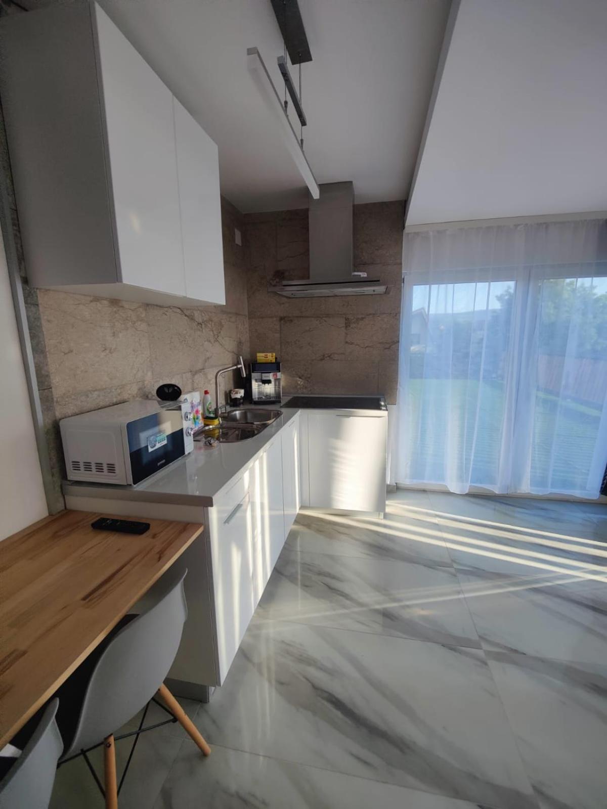 Luxus Cluj Airport Apartments Exterior photo