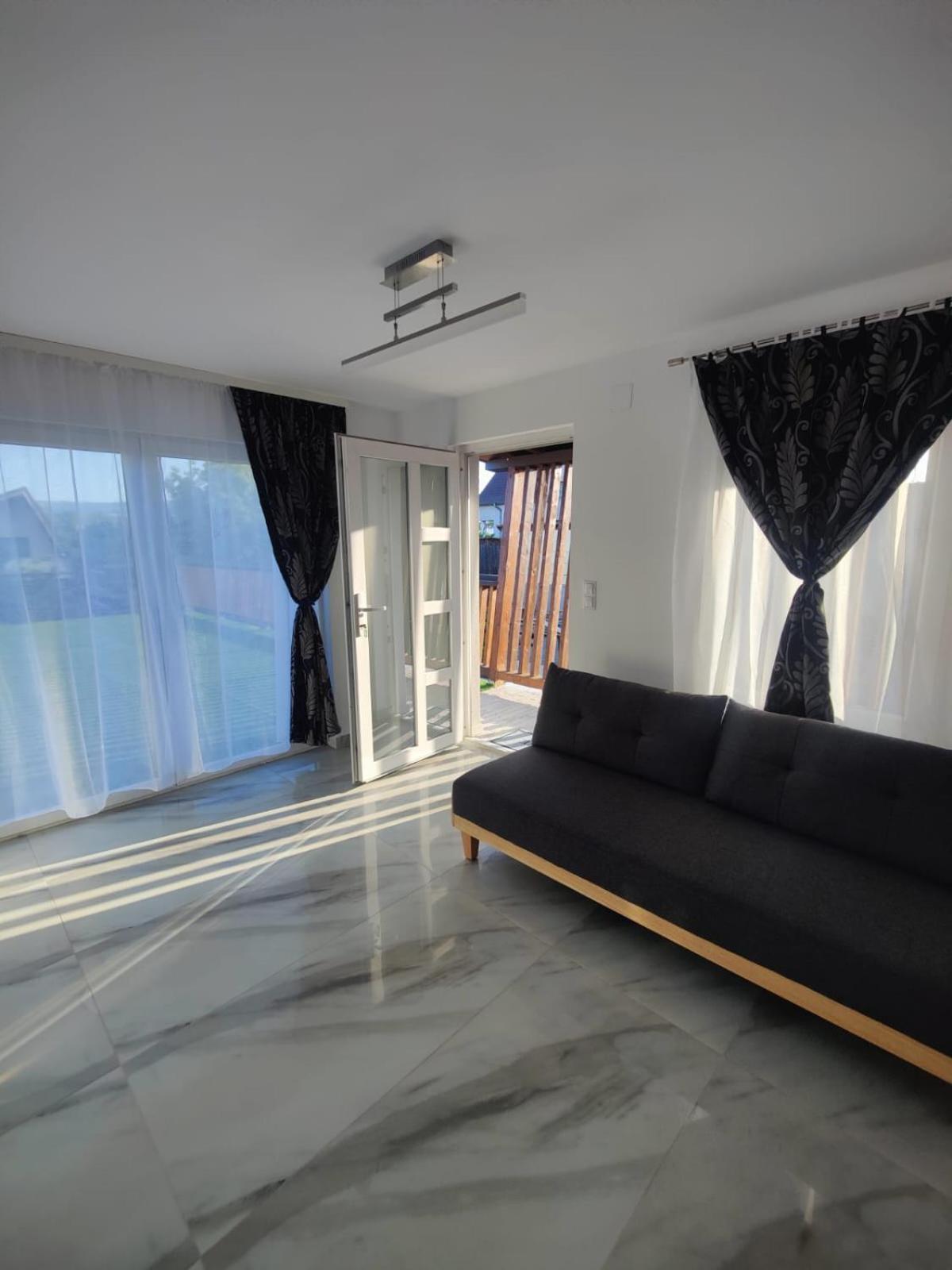 Luxus Cluj Airport Apartments Exterior photo