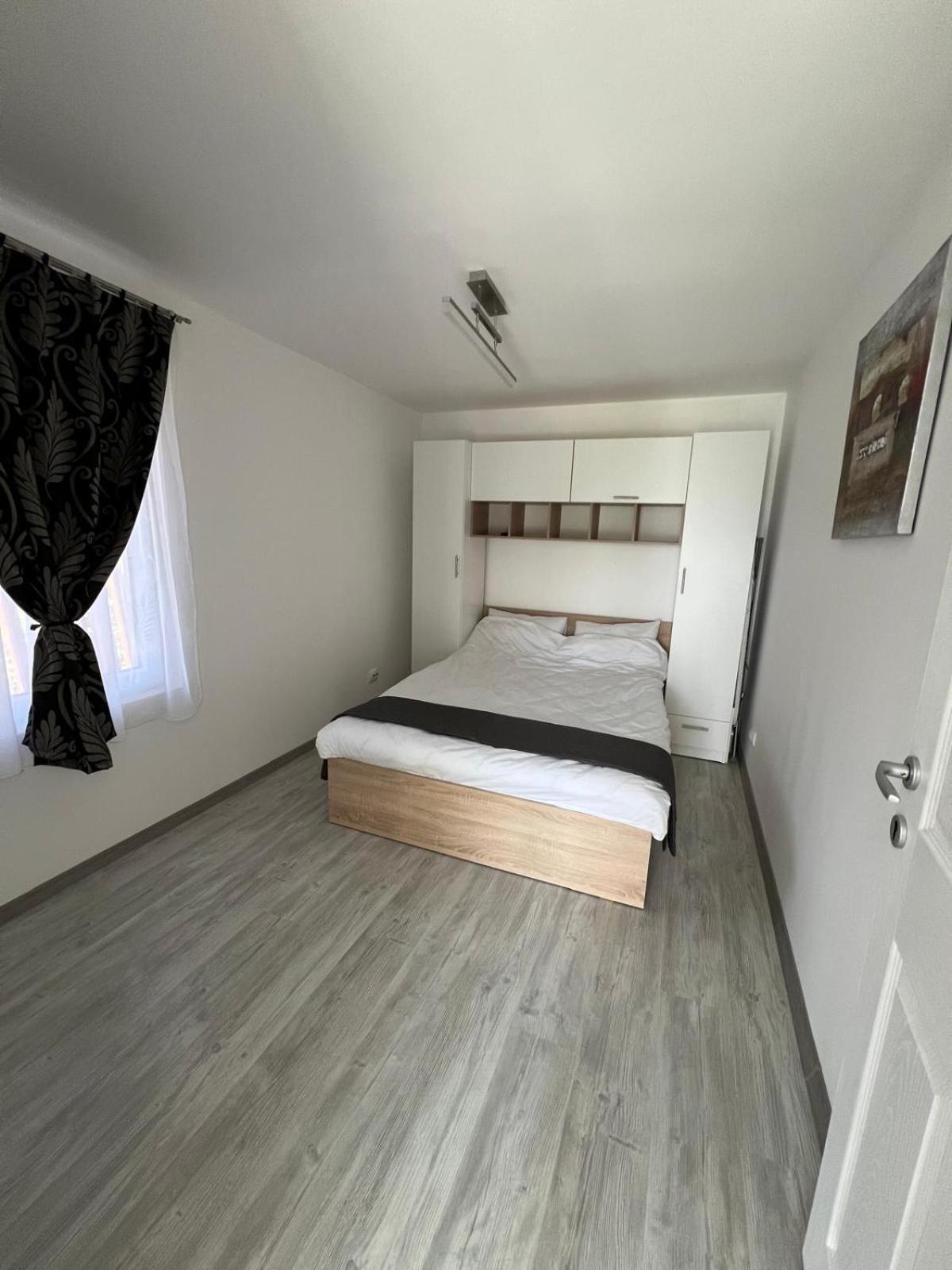 Luxus Cluj Airport Apartments Exterior photo