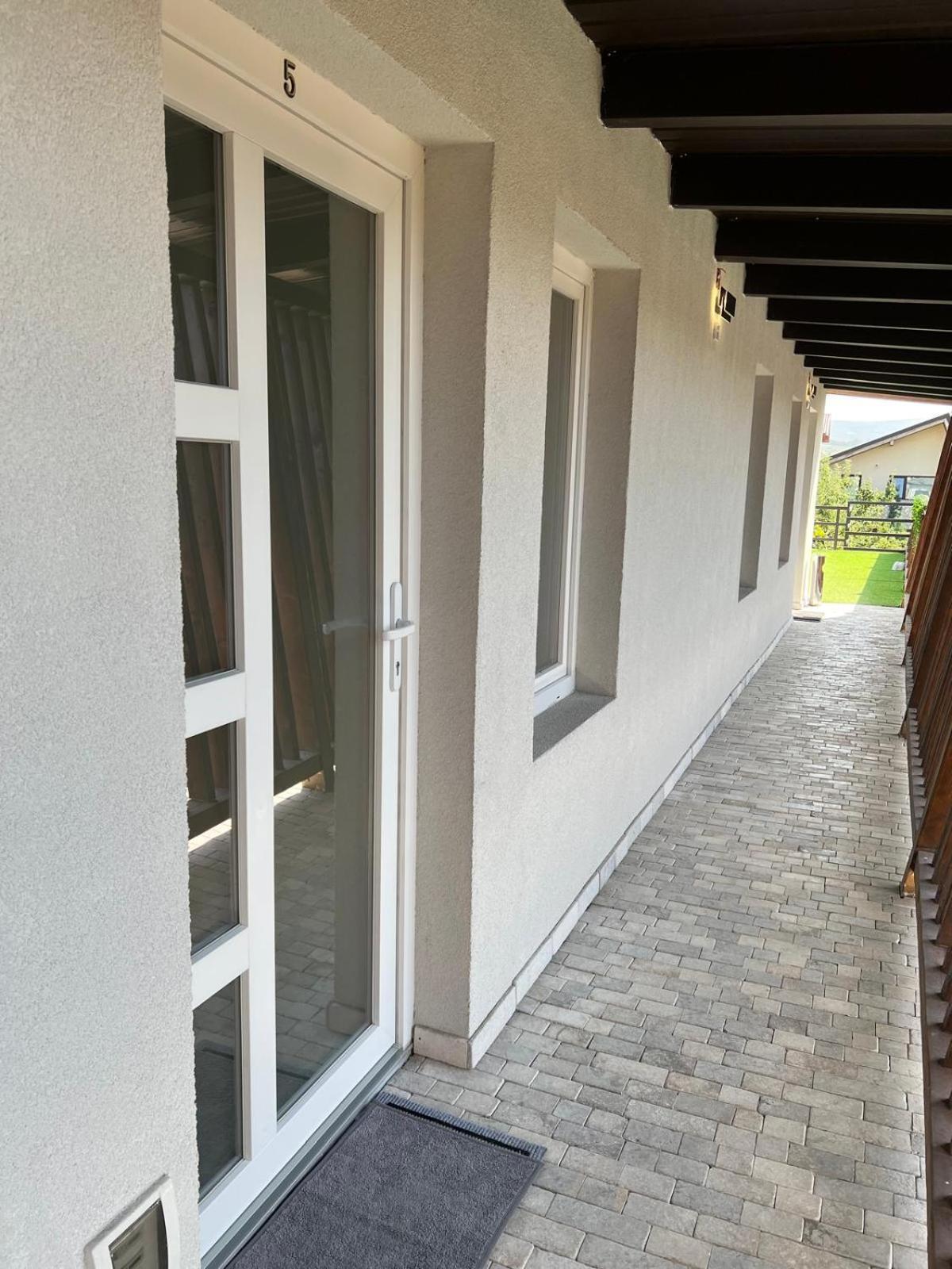 Luxus Cluj Airport Apartments Exterior photo
