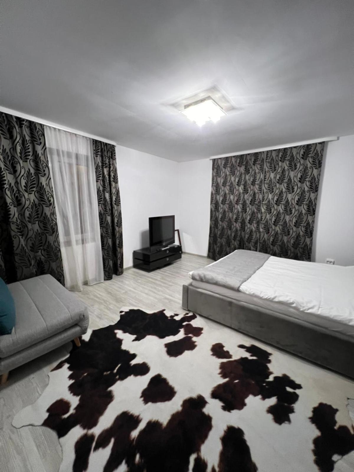 Luxus Cluj Airport Apartments Exterior photo